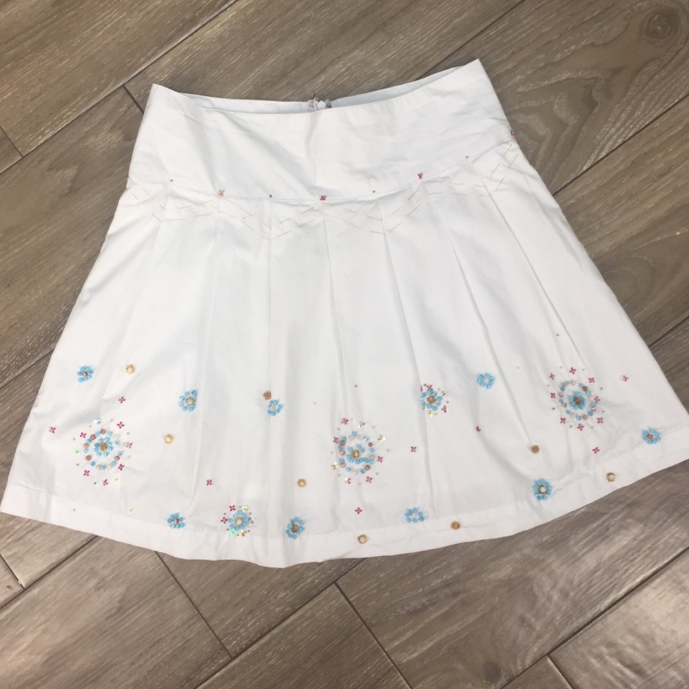 Kenzie white cotton pleated A line skirt - Picture 1 of 5